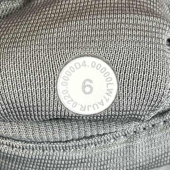 Lululemon Shorts Womens 6 Gray Speed Up Low Rise‎ Lined Floral Running Workout - Picture 7 of 12